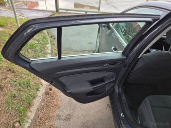 Volkswagen Golf 1.5 eTSI ACT Style DSG - 17