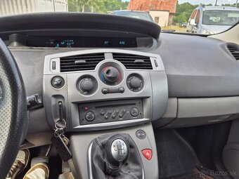 Renault megane scenic - 17