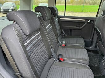 Volkswagen Touran 2.0 TDI - 17