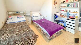 RODINNÝ DOM S GARÁŽOU ALEBO FIRMA - 17