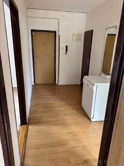 PREDAJ 3 - IZBOVÝ TEHLOVÝ BYT BLÍZKO CENTRA MESTA - 17