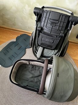 Joolz Hub+ (športový kočík + vanička+ britax romer vajíčko) - 17