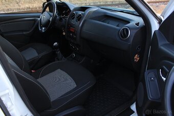Dacia Duster 1.5 dCi 4x4,Ťažné, Klíma, STK/EK 2/2027, Folie - 17