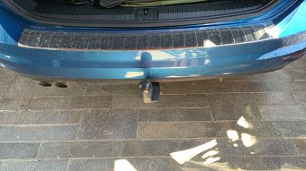 Predám VW Touran 2,0 TDi, automat - 17