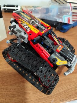 Lego mix, technik aj autá aj zvierata - 17