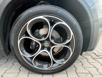 Alfa Romeo Stelvio 2.2 JTDM Q4 Lusso - 17