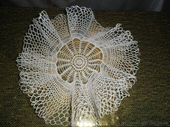 obrazky znamenia, vyšívané a hačkované dečky - 17