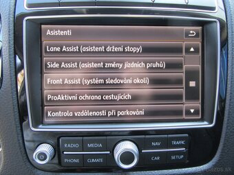 Volkswagen Touareg - 17