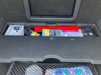 Mini Cooper Coupé JCW 1.6 Turbo 155kW – zberateľský kúsok - 17