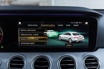 Mercedes-Benz E trieda Sedan 220 d A/T - 17