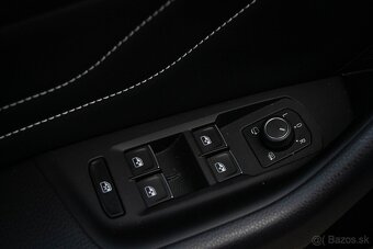 Volkswagen Passat 2.0 TSI 280k Elegance 4Motion DSG - 17