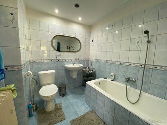 Päťizbový rodinný dom v meste Lučenec časť Ľ. Podjavorinskej - 17