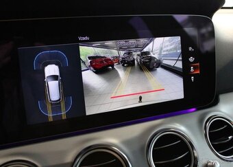 Mercedes-Benz Třídy E 220d 4MATIC Avantgarde DIS+ / nafta - 17