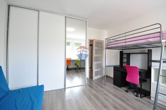 PREDAJ, 3-izb. byt, centrum mesta, 80 m2, Ul. Štefánikova - 17