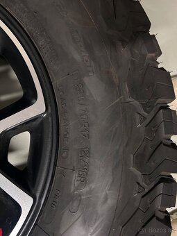Jeep Wrangler 285/70 r17 BF Goodrich - 17