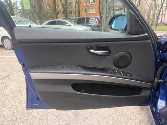 Predam BMW 3 E90 320i 1. Majitel - 17