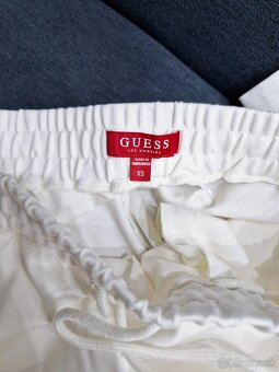 Guess 2x biela a smotanova biela teplakova suprava - 17