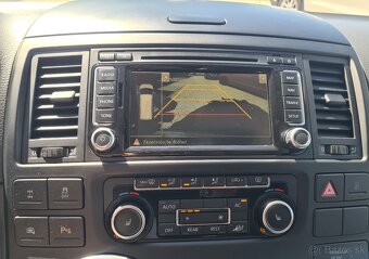 VOLKSWAGEN MULTIVAN 2.0 BITDI HIGHLINE 4MOTION DSG - 17