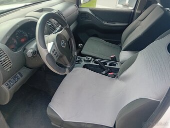 Nissan Navara 2,5 dci 4x4 nová STK a EK - 17