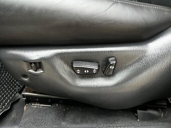 Jeep Grand Cherokee - 17