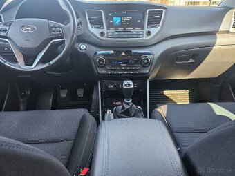 HYUNDAI TUCSON 1.6 T-GDI  4WD  82 000 KM/ 1.MAJITEĽ - 17