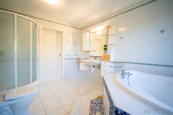 Na prenájom rodinný dom v Nitre - časť Zobor - 17