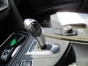 BMW 320d Sport Line Touring 135kw Aut. Xenon GPS 2013 - 17