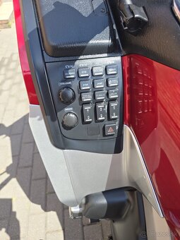 Honda GL1800 - 17