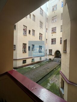 Ponúkame na prenájom 3. izbový veľký byt v centre mesta na Z - 17