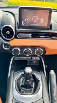 Fiat 124 Spider 1.4 TURBO naj. 22.000km - 17