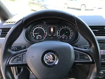 Škoda Octavia Combi 2.0 TDI DPF RS DSG - 17