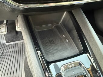 Škoda Octavia Combi 2.0 TDI Scout 4x4 DSG - 17