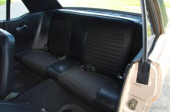 Ford Mustang 1966 - 17