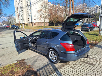 Peugeot 407 SW 2.0 HDi Executive Automat- AJ NA SPLÁTKY - 17