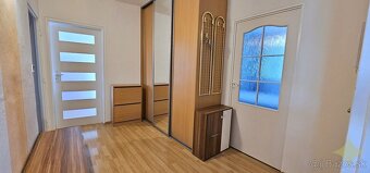 REZERVOVANÉ - Exkluzívne na predaj čiastočne prerobený 2 izb - 17