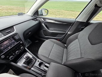 Škoda Octavia III Combi - 17