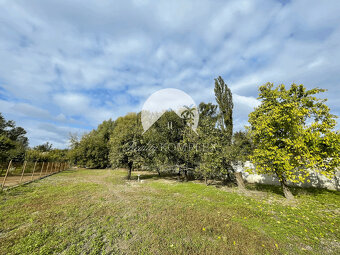 Reality KOMPLEX s.r.o. Vám ponúka priestranný rodinný dom s  - 17