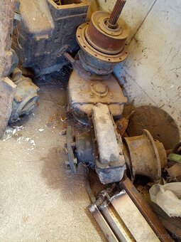 Zetor náhradne diely - 17