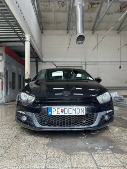 Volkswagen scirocco 2.0 TDi 103kw CR - 17