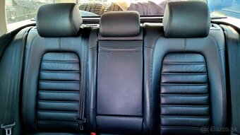 Volkswagen Passat Variant 2.0 TDI BMT 177k Highline 4MOTION - 17