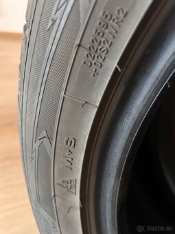 Predám zimné pneumatiky Goodyear 235/50R19 103V  - 4 ks - 17