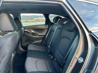 Hyundai i30 CW 1.4i Comfort Extra 66tis.km 2019 - 17