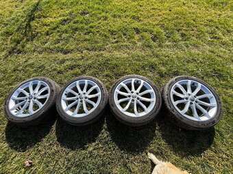 225/45 R18 audi s4 - 17