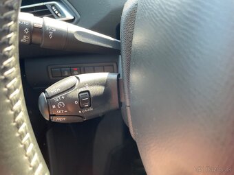Peugeot 308 Break/SW SW 1.5 BlueHDi 130 S S - 17