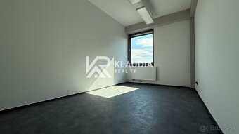 Kancelárie na prenájom pre projektantov, architektov v IZOLE - 17