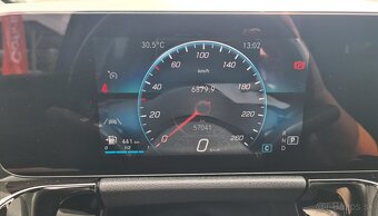MERCEDES-BENZ B TRIEDA 180 A/T - 17