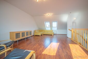 PREDAJ 5 izbový rodinný dom so záhradou Devínska Nová Ves - 17