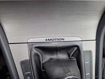 VW GOLF 7  2.0TDI 110KW 4X4 MOTION MANUÁL - 17