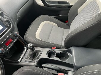 Kia Ceed SW - 1.6 GDi, 93500km, Spoľahlivá bez investícii - 17