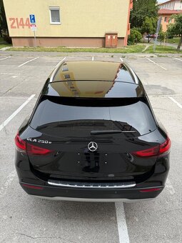 Mercedes Benz GLA 250e 2022 Plug-in hybrid LED,NAVI,KAMERA - 17